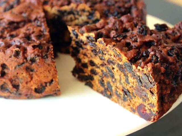 Fruit Cake With Nuts Recipe: Enjoy With Tea, Coffee Or Just By Itself